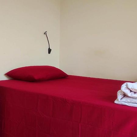 Budget-Friendly Self-Serve Lodging Голуэй Экстерьер фото
